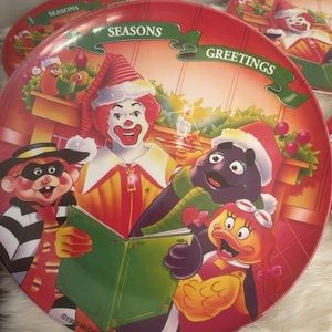 McDonalds Seasons Greetings Plates- set of 6- Vintage- New